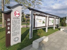 墙面不锈钢宣传栏的价格一般是多少？